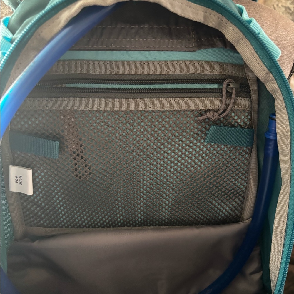 Camelbak Teal and Light Blue Backpack - Picture 5 of 16